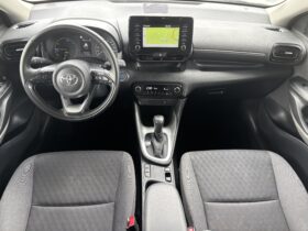 Toyota Yaris 1.5 VVT-i HSD Dynamic