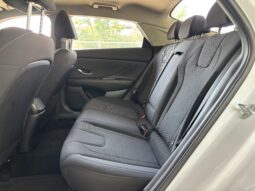 
										Hyundai Elantra 1.6 l 123 CP CVT Highway full									