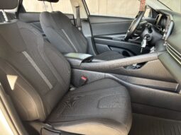 
										Hyundai Elantra 1.6 l 123 CP CVT Highway full									