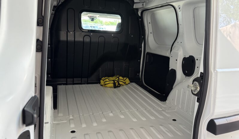 
								Renault Express full									