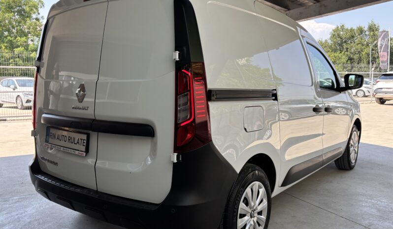 
								Renault Express full									