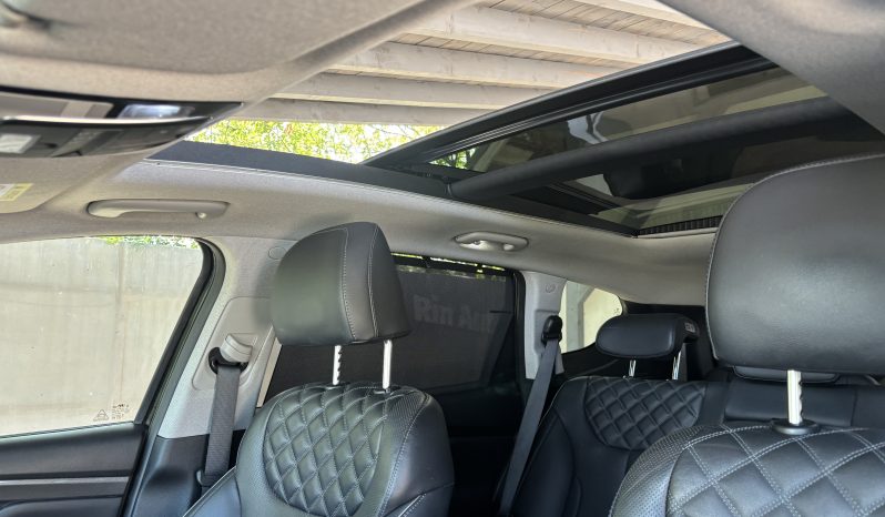 
								Hyundai Santa Fe 1.6 HEV 2WD Signature full									