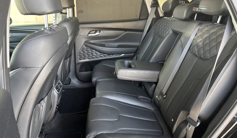 
								Hyundai Santa Fe 1.6 HEV 2WD Signature full									