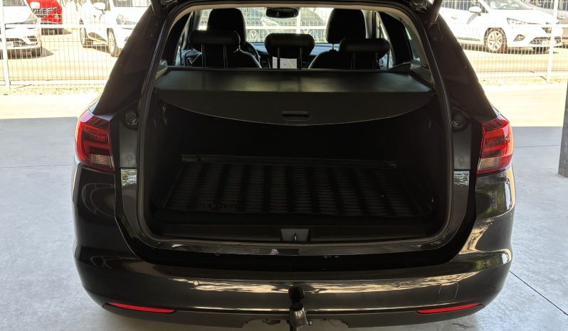 
								Opel Astra full									