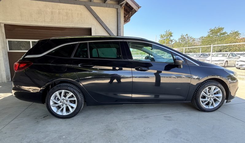 
								Opel Astra full									