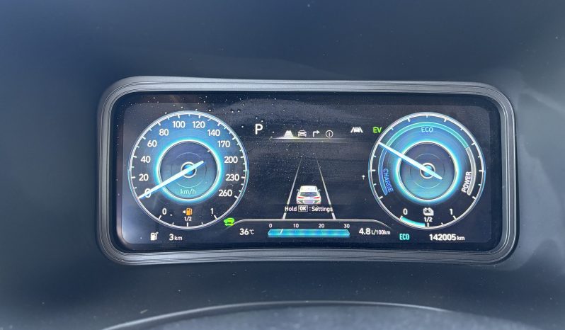 
								Hyundai KONA full									