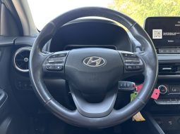 
										Hyundai KONA full									