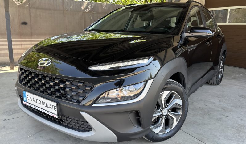
								Hyundai KONA full									