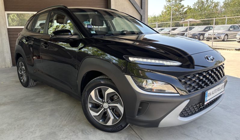 
								Hyundai KONA full									