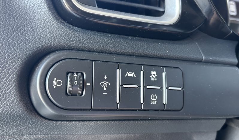 
								Kia Ceed full									