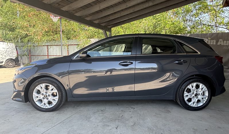 
								Kia Ceed full									