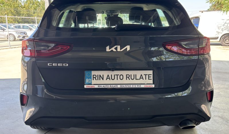 
								Kia Ceed full									