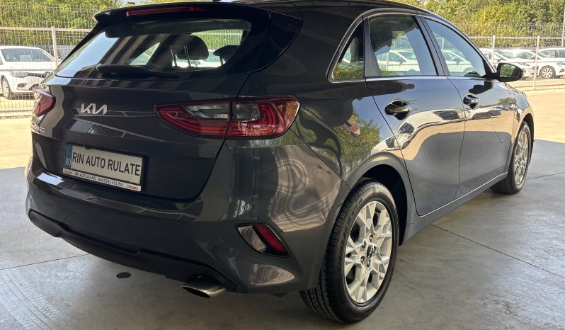 
								Kia Ceed full									