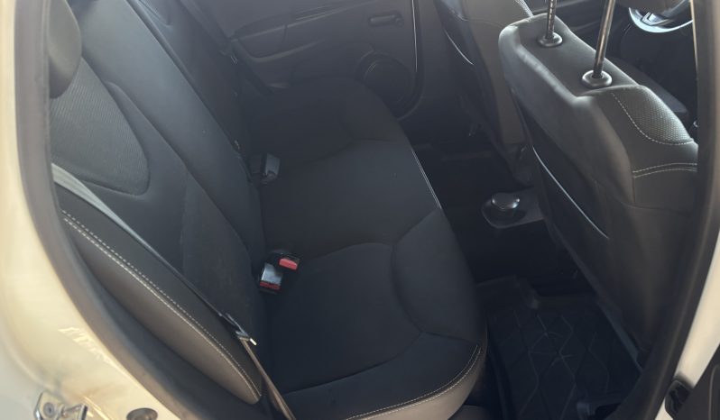 
								Renault Clio 0.9 TCe Life full									