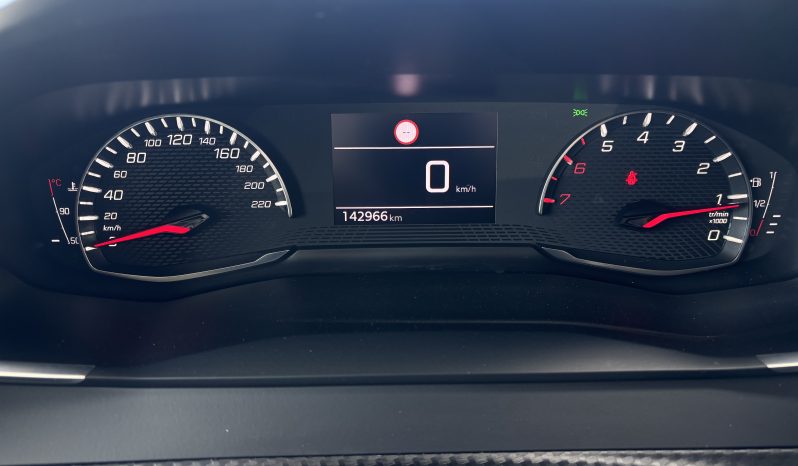 
								Peugeot 2008 BlueHDi 110 Active Pack full									