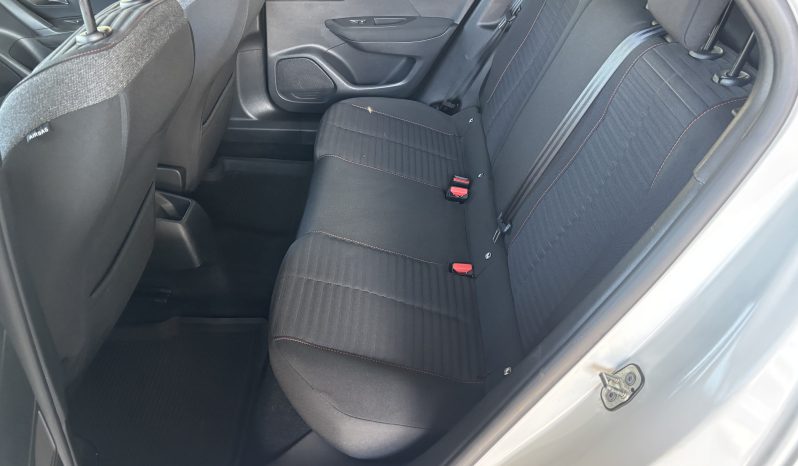 
								Peugeot 2008 BlueHDi 110 Active Pack full									