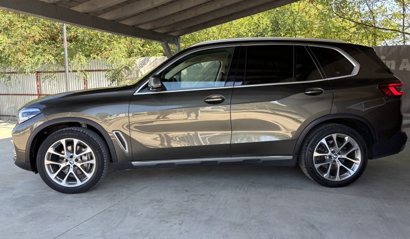 
								BMW X5 xDrive30d xLine full									