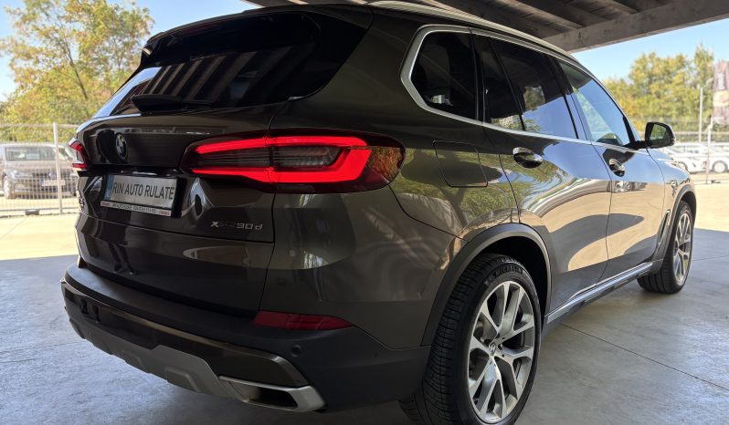 
								BMW X5 xDrive30d xLine full									