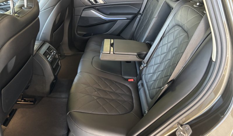 
								BMW X5 xDrive30d xLine full									