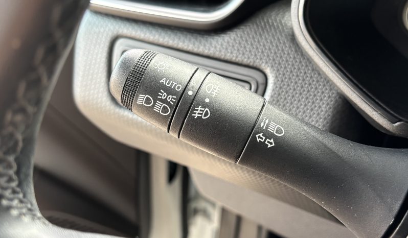
								Renault Clio V full hybrid 145 Equilibre full									