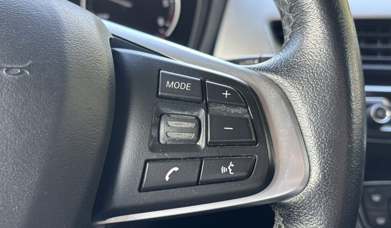 
								BMW X1 full									