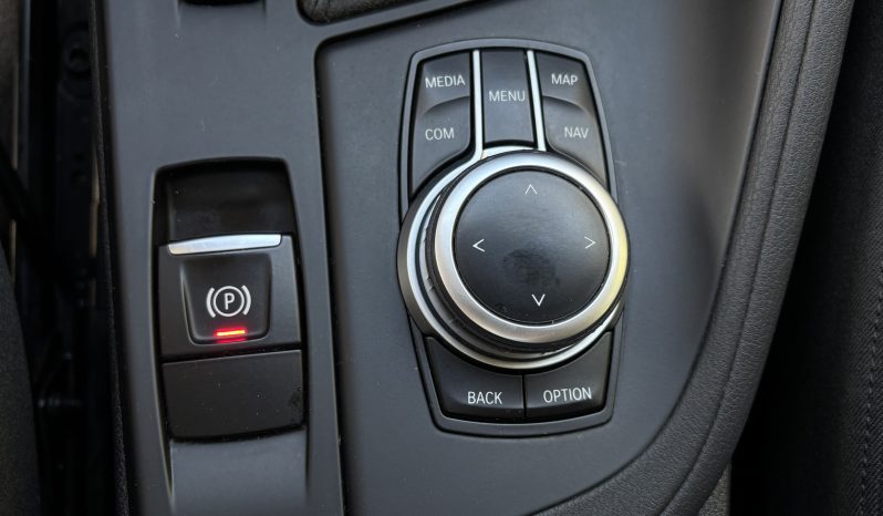 
								BMW X1 full									