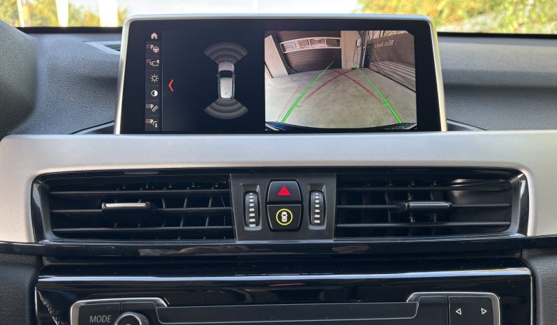 
								BMW X1 full									