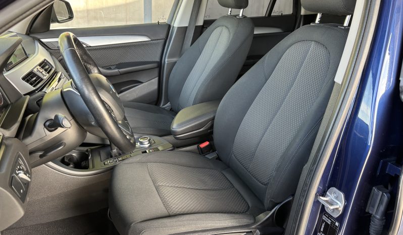 
								BMW X1 full									