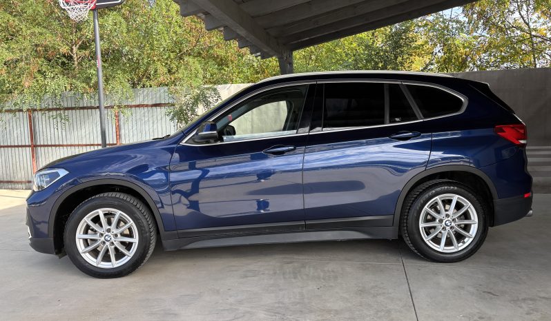 
								BMW X1 full									