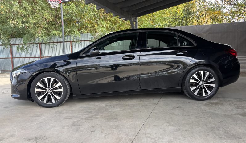 
								Mercedes-Benz A 200 d Aut. full									