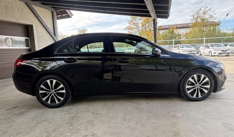 
								Mercedes-Benz A 200 d Aut. full									