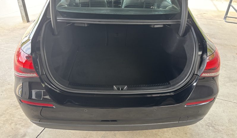 
								Mercedes-Benz A 200 d Aut. full									