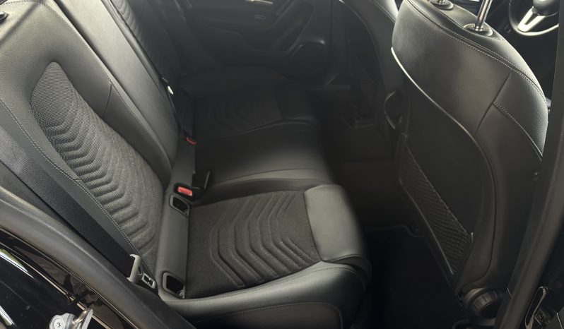 
								Mercedes-Benz A 200 d Aut. full									