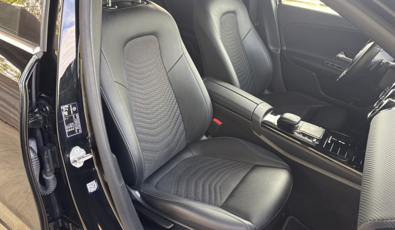 
								Mercedes-Benz A 200 d Aut. full									