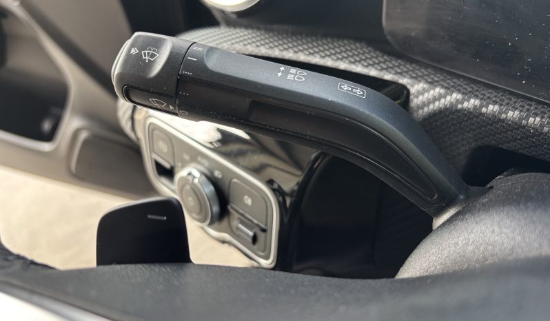 
								Mercedes-Benz A 200 d Aut. full									