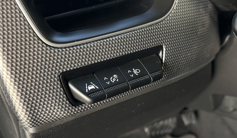 
								Renault Arkana TCe Mild Hybrid 140 EDC Techno full									