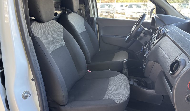 
								Dacia Dokker 1.5 dCi 90 CP Laureate full									